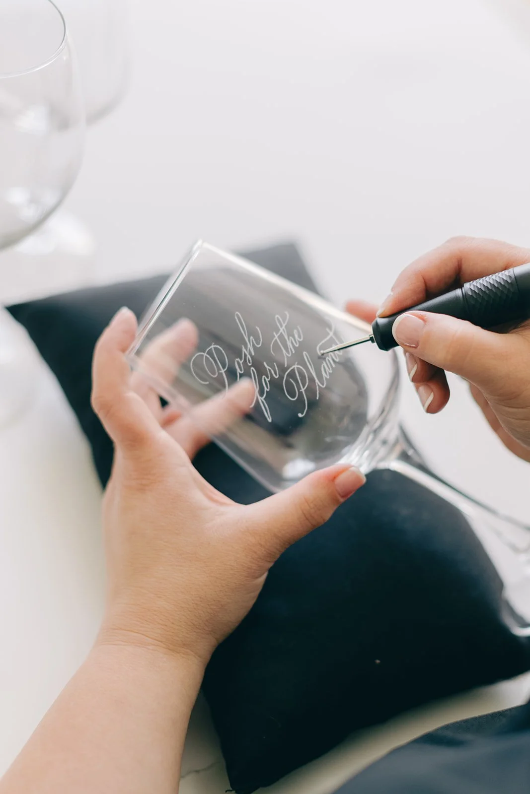 Sip & Scribe: The Art of Glass Calligraphy