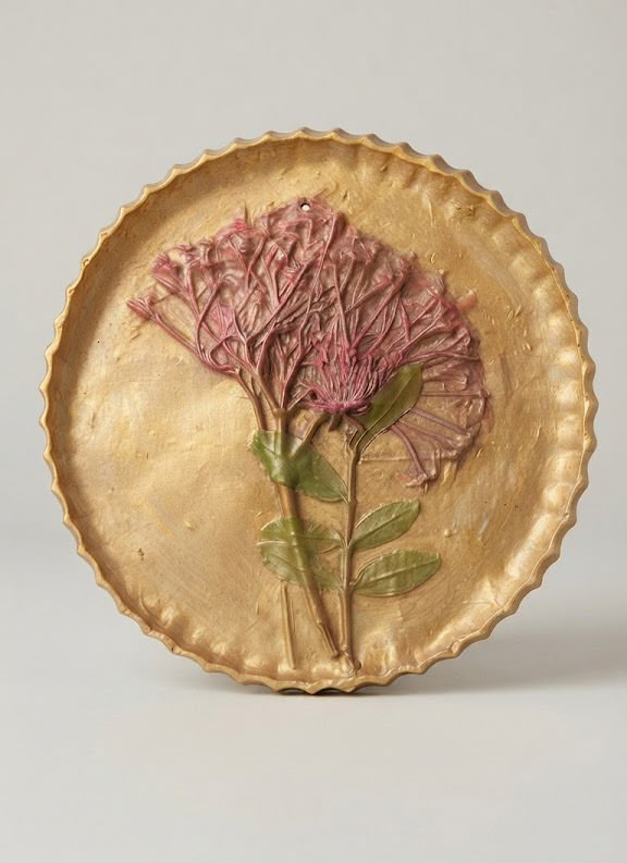Floral casting Diffuser decor piece